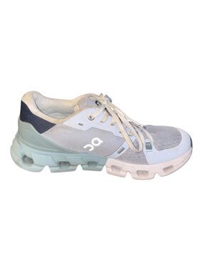 On Cloudflyer 4 Road-Running Shoes - Women's in Grey and Green Size 7.5